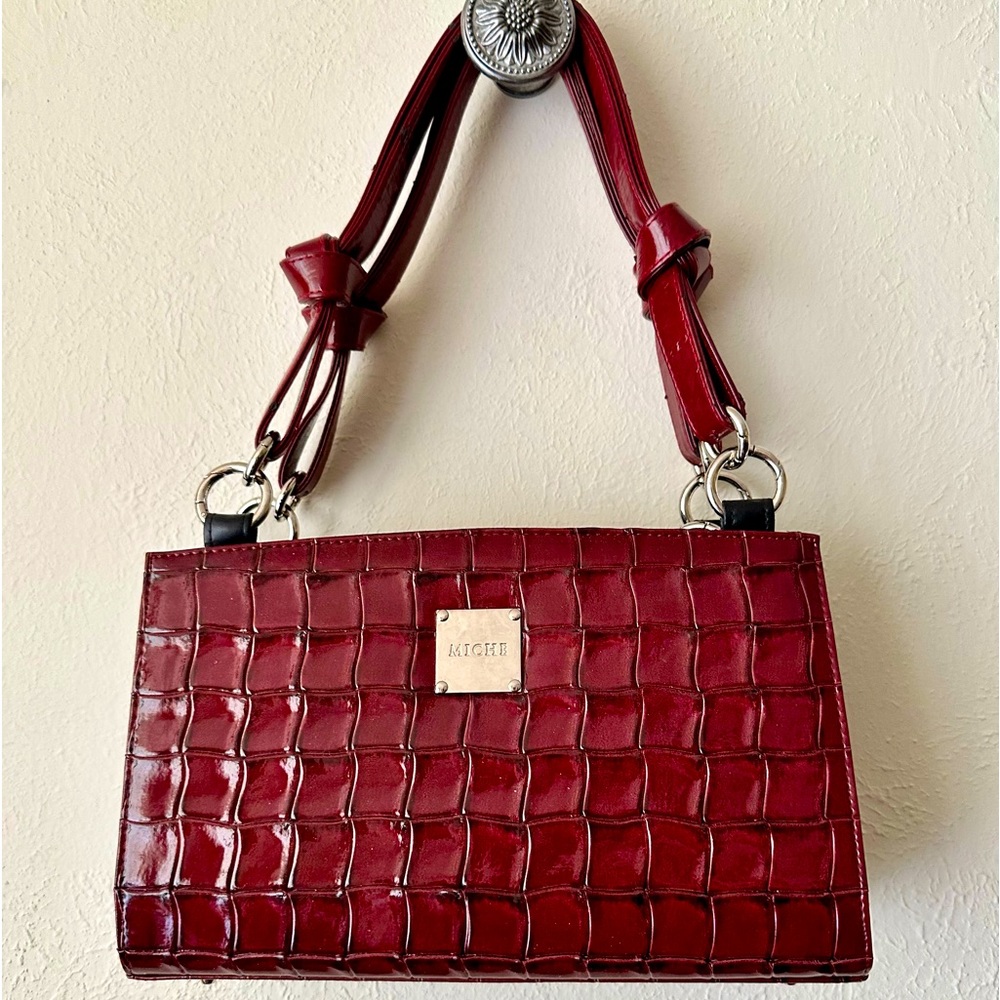 Miche classic Scarlet shell with matching knotted handles & dust bag.